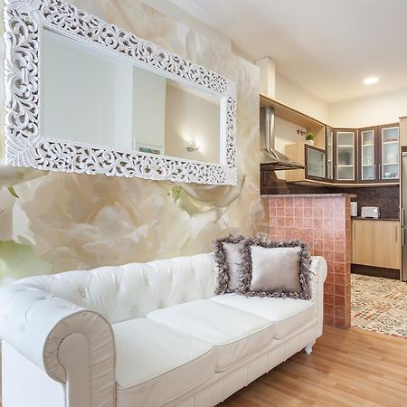 Art House Sagrada Familia Apartment Barcelona Exterior photo